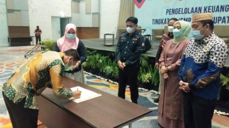 Beasiswa Cemerlang untuk Mahasiswa Bone Bolango di UBM Gorontalo