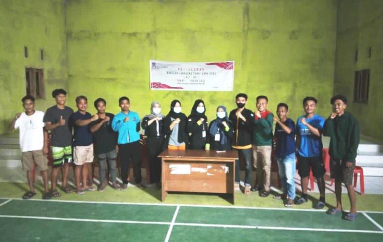 Bahas Program Kerja, Mahasiswa KKM UBM Rapat Bersama Karang Taruna Halabolu