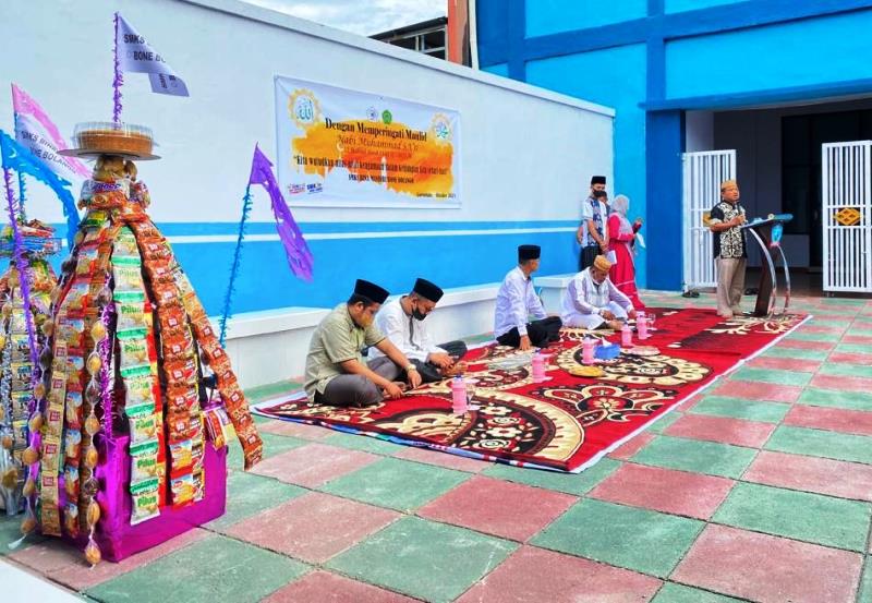 Dihadiri Ketua YBMG, SMKS Bina Mandiri Meriahkan Peringatan Maulid Nabi