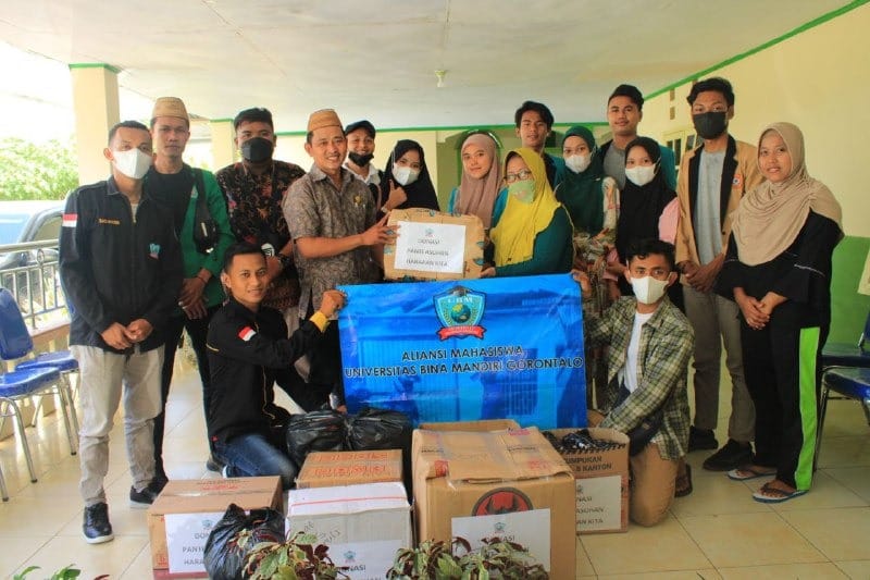 Aliansi Mahasiswa UBM & Siswa SMK Ramai-ramai Salurkan Bantuan untuk Panti Asuhan Harapan Kita