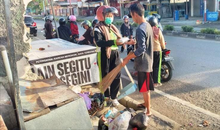 Jumat Berkah, Mahasiswa Analis Kesehatan UBM Berbagi Kebaikan