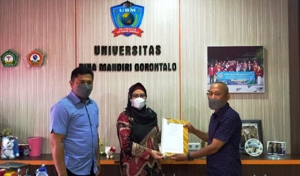 Pemda Buol Serahkan Naskah MoU ke Rektor