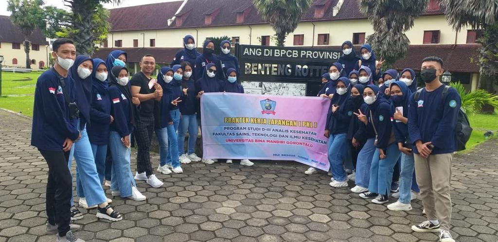 Jelang PKL di BBLK, Mahasiswa Analis Kesehatan Explore Kota Makassar