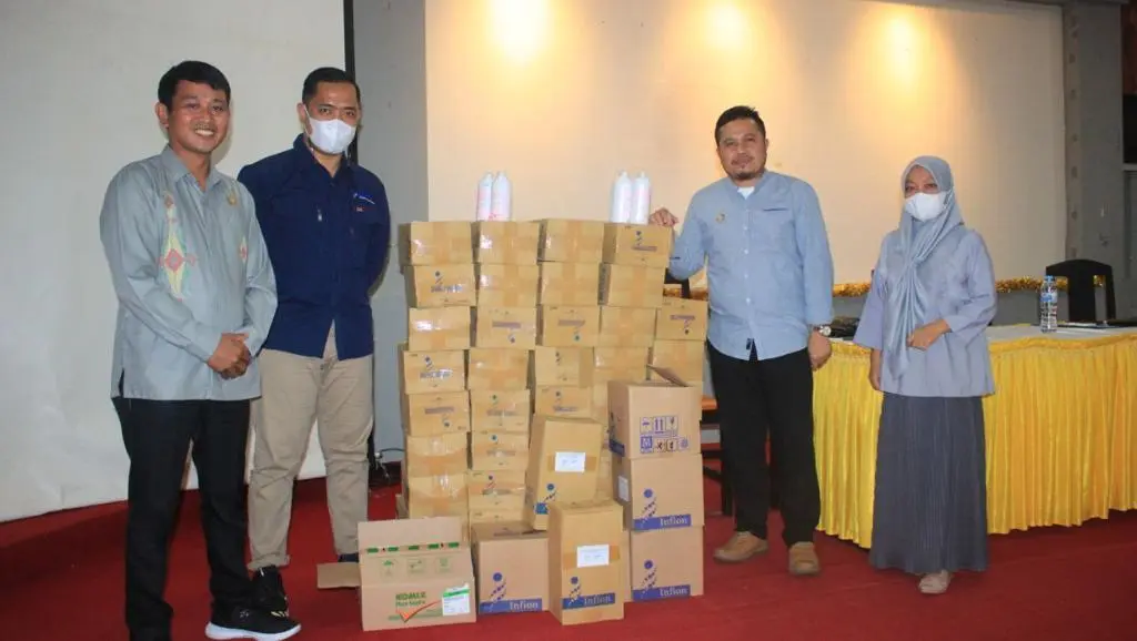 UBM Terima Hibah dari PT Infion Pharmaceutical Company