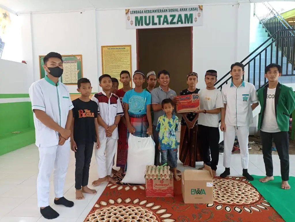 Kunjungi LKSA Multazam, HMPS Analis Distribusi Bantuan Sembako