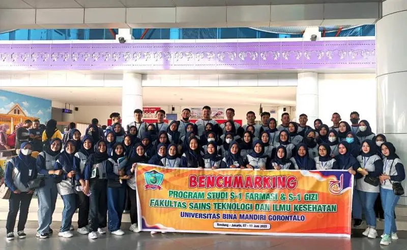 Mahasiswa Farmasi & Gizi UBM Stuban di Unpad & UI