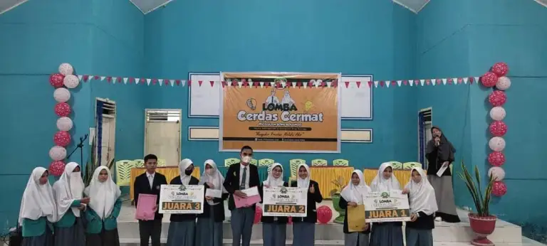 Bina Mandiri Vocational School won a Second Place in following The Quiz Competition