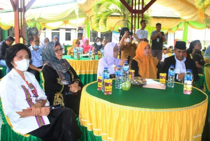 The Rector of UBM Attends International Conference of Limboto Lake