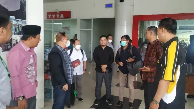 Vice Rector and Several Leaders of UBMG Welcome the Arrival of the General Chair of the Indonesian Vocational Education Alliance (AVOKASI)