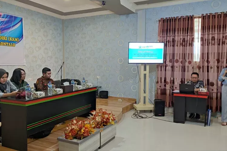 Central Team Conducts Montoring and Evaluation of UBM Gorontalo KMM Implementation