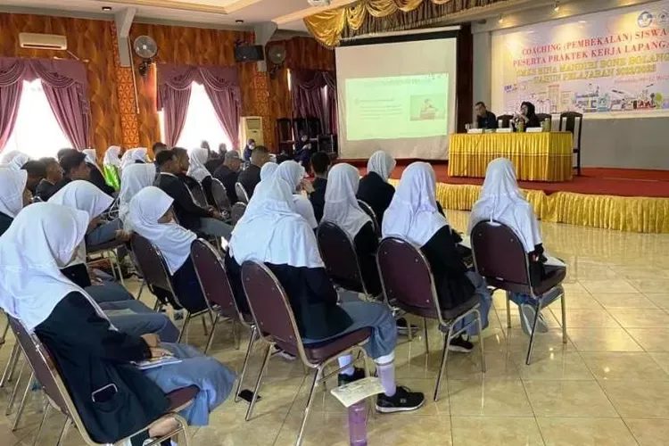 PKL Preparation, Bina Mandiri SMKS Students Start Coaching