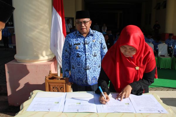 Pemda Bolmut - UBM Gorontalo Komitmen Peningkatan Kualitas SDM, Wabup Minta Aparatur Manfaatkan Kerjasama