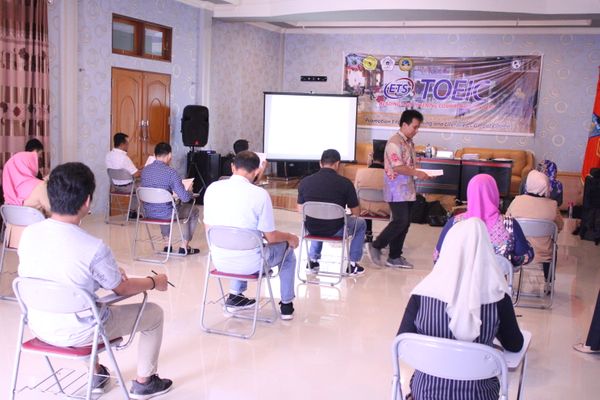 Tes TOIEC Gelombang 12 Sukses