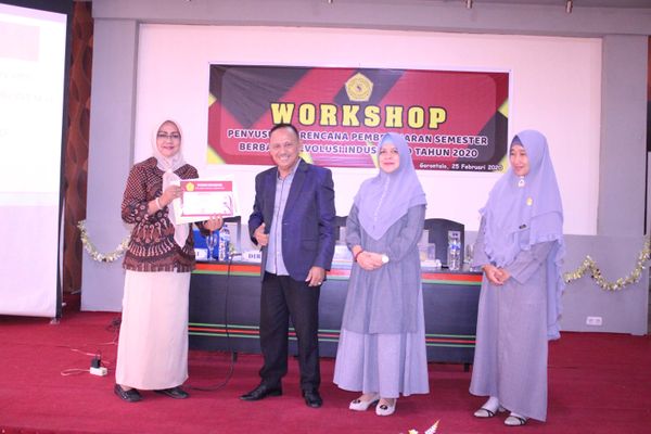 Workshop Penyusunan RPS Hadirkan Reviewer Nasional