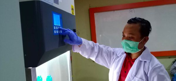Ketua Prodi Farmasi Harap Masyarakat Tidak Asal Buat Hand Sanitizer