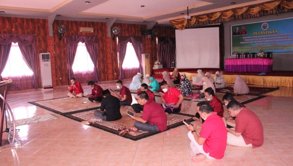 Semarakkan Ramadhan, Pegawai YBMG Ramai-Ramai Tadarus Al-Qur'an