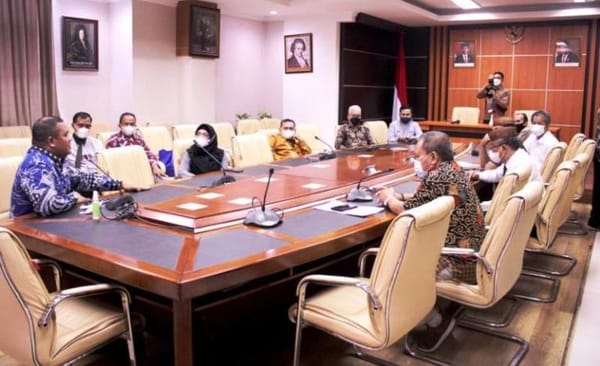 Bahas KKN hingga Desain Program Hibah, Rektor PTN & PTS Duduk Bersama
