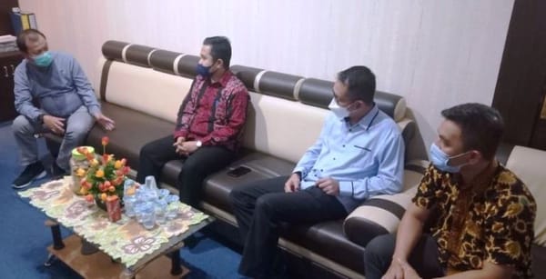 Temui Kabag Hukum Deprov, Warek I Bahas Mekanisme Kerjasama Naskah Akademik Ranperda