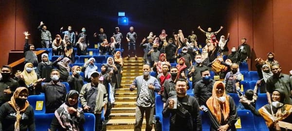 Nonton Bareng, Bina Mandiri Booking Satu Studio XXI