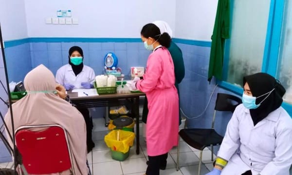 Mahasiswa Analis UBM Aktif & Mendominasi Kegiatan Pemeriksaan di BBLK Makassar