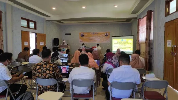 Dua Fakultas di UBM Gelar Rapat Bersama Dosen Pengampu Mata Kuliah