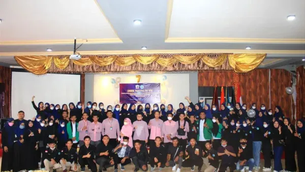 Wakil Rektor Buka Rangkaian Peringatan Milad HMPS Farmasi UBM