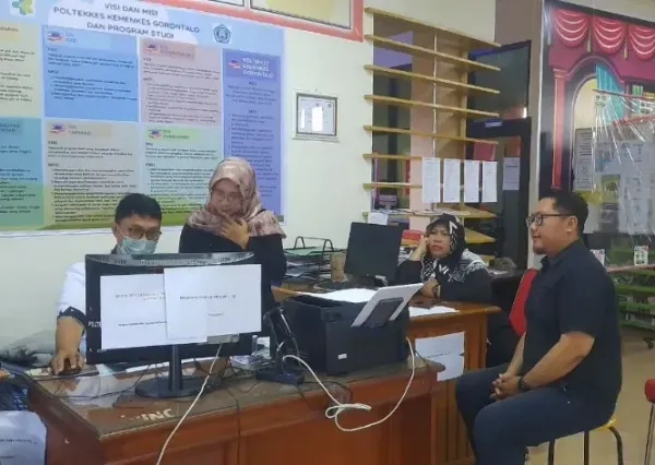 Head of UBM-Poltekkes Library Discusses About Cooperation Plan