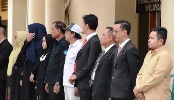 Vice Rector 1 Attend at Youth Pledge Day Ceremony at LLDIKTI XVI