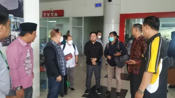 Vice Rector and Several Leaders of UBMG Welcome the Arrival of the General Chair of the Indonesian Vocational Education Alliance (AVOKASI)