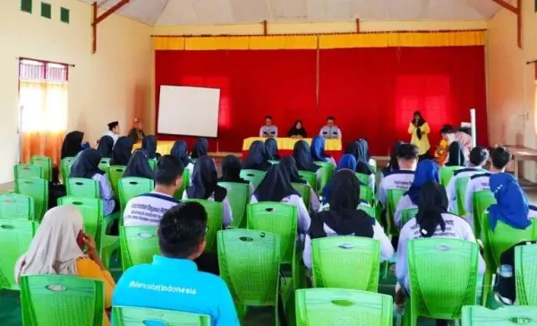 Village Officials Welcome the Arrival of UBM Gorontalo PKMD Students