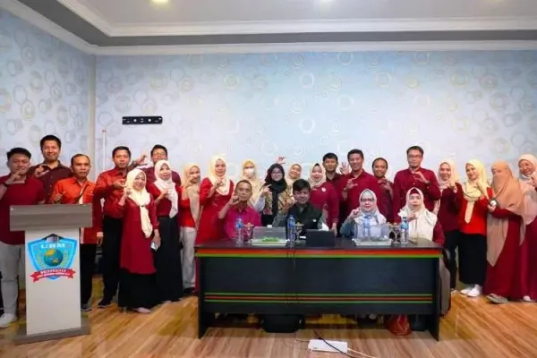 Rector Welcomes the Arrival of the Director of TIE UPS India at UBM Gorontalo